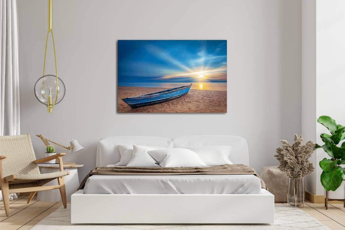 Slaapkamermuur met wanddecoratie van bootje op het strand bij het Malawimeer