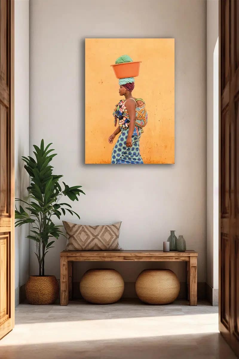 Fotokunst 'Miranda & Acacio' aan de muur in hal