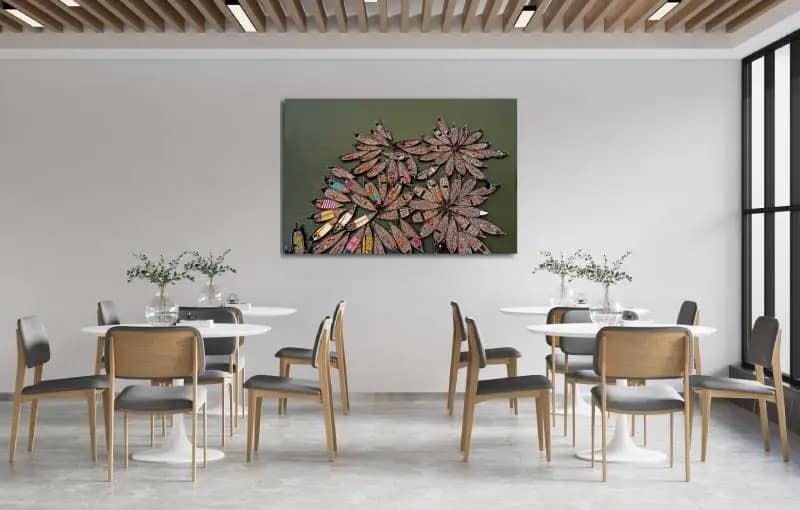 Restaurant met fotokunst 'Flowers of Boats' aan de muur